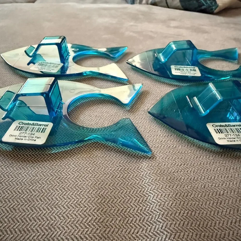 Vintage Crate & Barrel Blue Fish Drink Holder Clips Set of 4 Pool Party